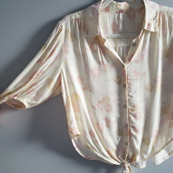 Free People Celia Floral Semi-Sheer Blouse, Size Large - Picture 4 of 12